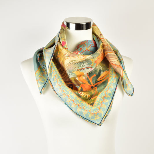 Seidentuch Damen – 100 % Maulbeerseide mit Blumenmotiv in Sommerwiesen-Optik